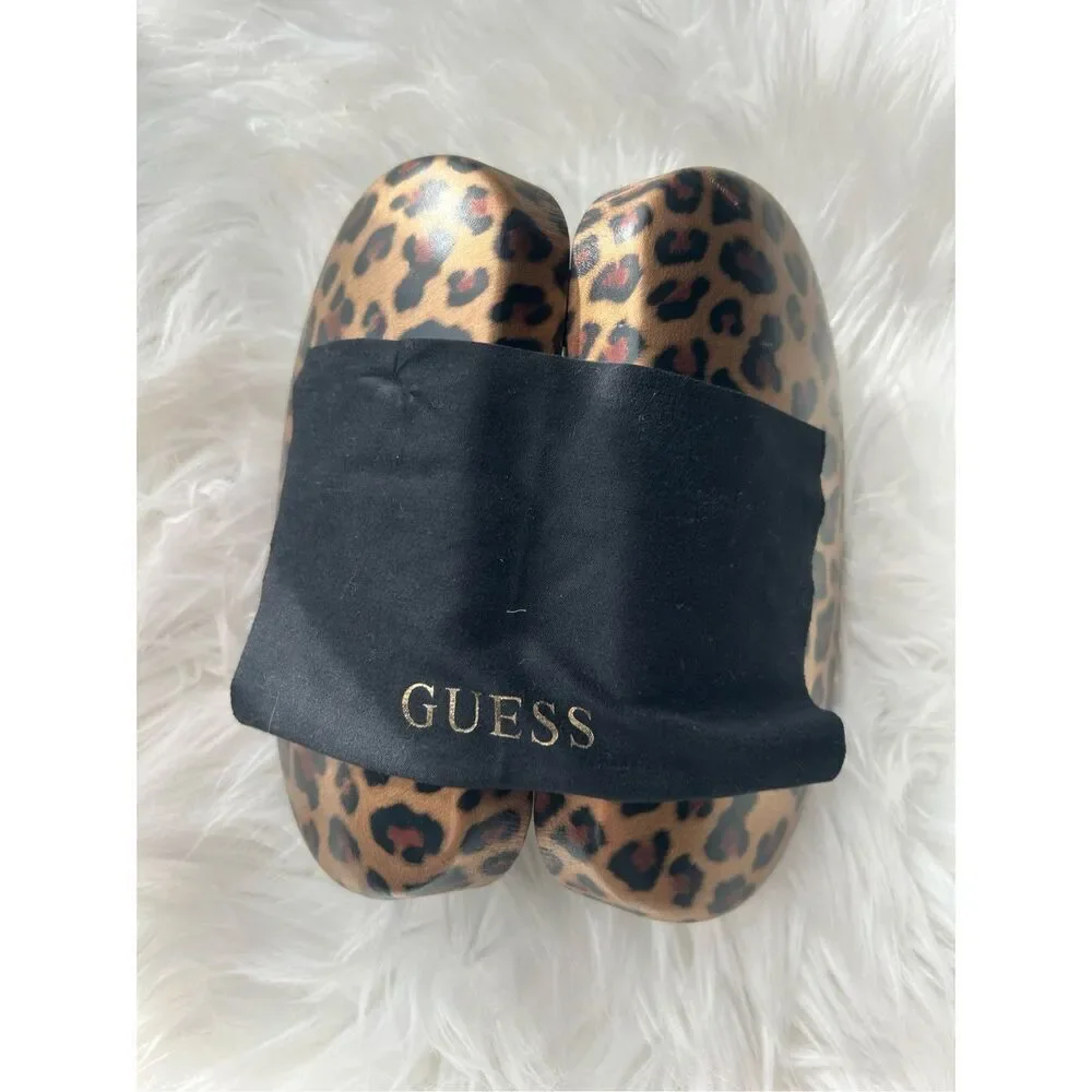 Guess hard shell